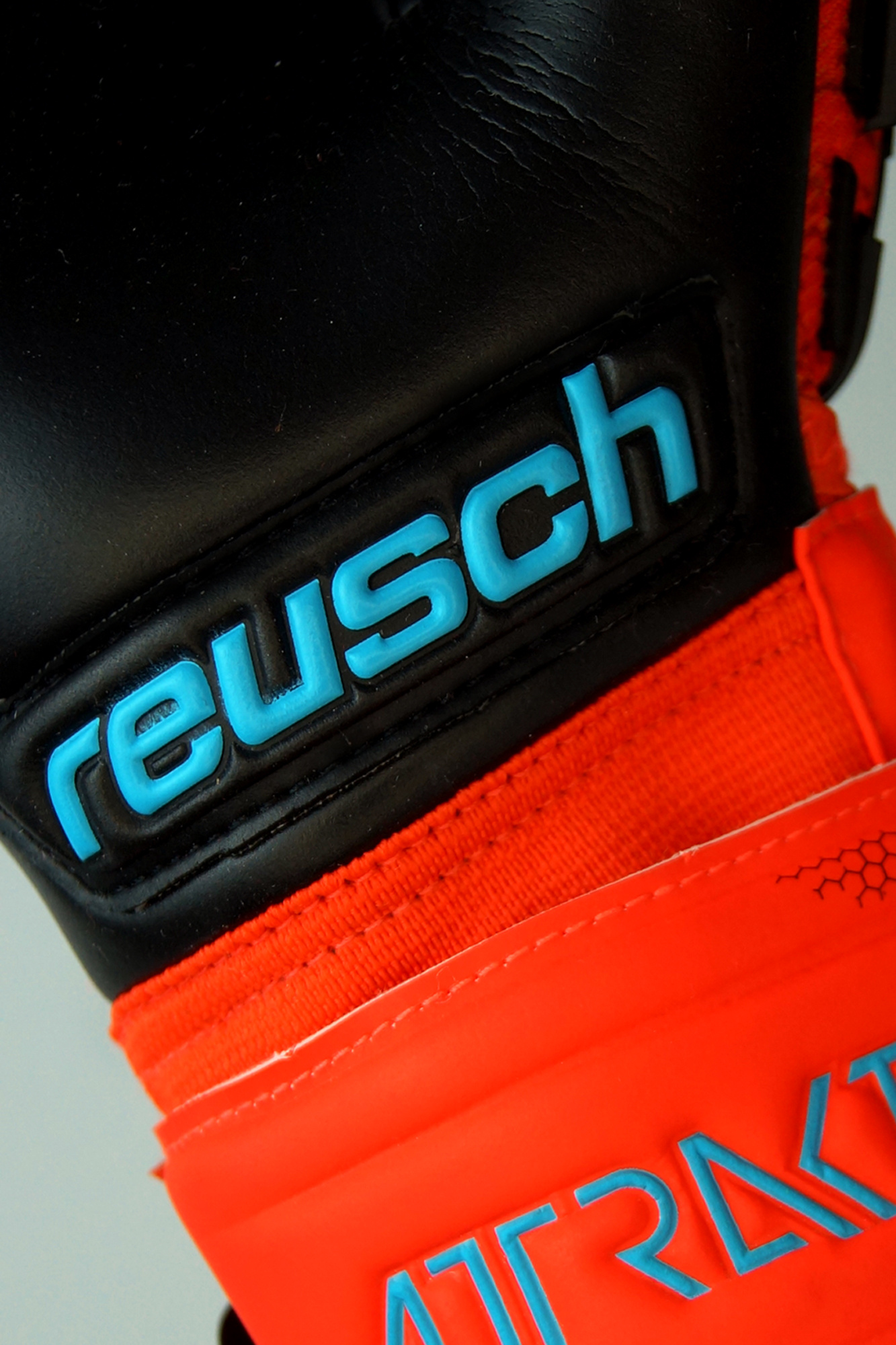 Attrakt Freegel Gold Finger Support reusch